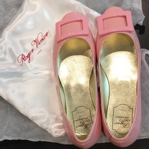 Roger Vivier Gommette Ballerina Pink Patent Leather Flats